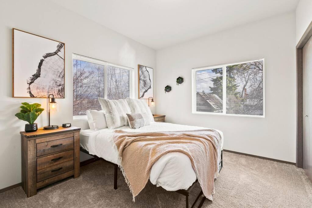 Spacious New 2 Bed 2 Bath Apt By Downtown Σποκάν Εξωτερικό φωτογραφία