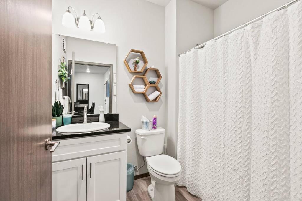 Spacious New 2 Bed 2 Bath Apt By Downtown Σποκάν Εξωτερικό φωτογραφία